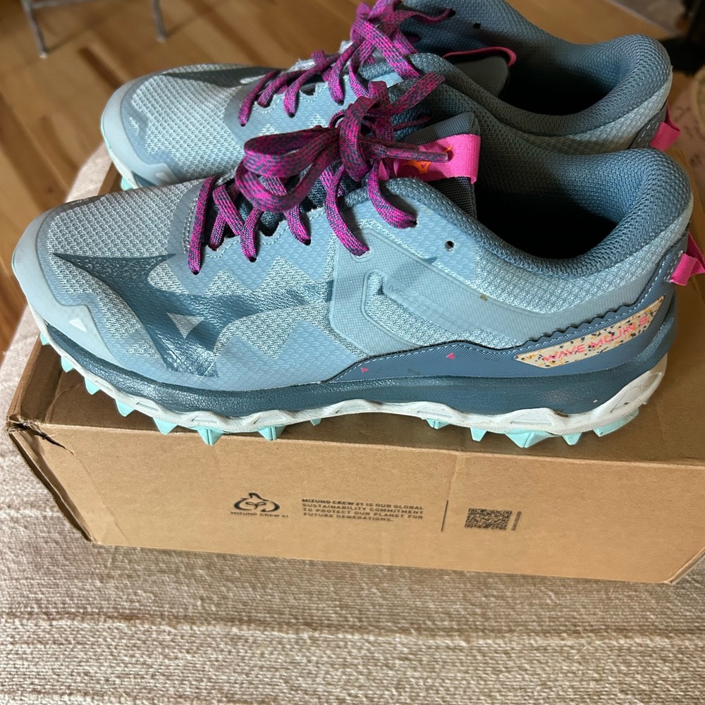 Mizuno Wave Mujin 9 EUC size 8.5